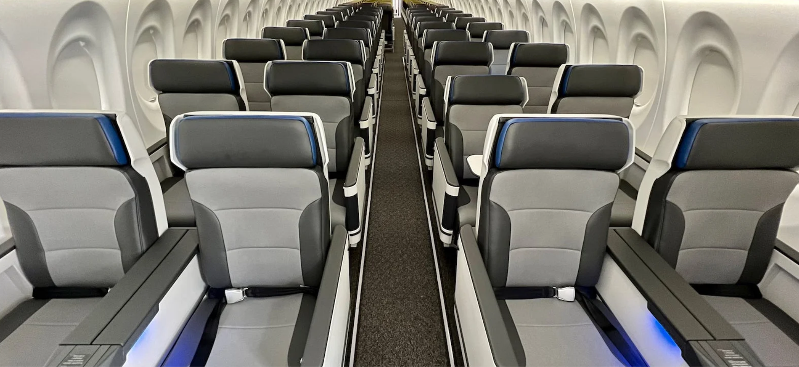 Airbus A220